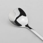 2 uds cuchara de acero inoxidable, cucharadita de café de Metal portátil, vajilla creativa con forma de corazón de amor para regalo de fiesta de boda, Rose Gold Porous Love - Imagen 5