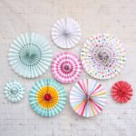 2 juegos de abanico de papel bronceador, conjunto de flores, decoración para fiesta de boda, vacaciones de cumpleaños, Colorful Hollow 8pcs