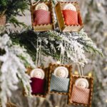 9 Uds. Suministros para celebraciones navideñas caja de madera colgante de muñeca pequeña regalo para niños colgante de muñeca pequeña colgante de árbol - Imagen 5