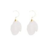 Pendientes largos de pétalos hechos a mano con arte de tela exagerada, E1908-20 White