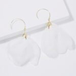 Pendientes largos de pétalos hechos a mano con arte de tela exagerada, E1908-20 White - Imagen 3