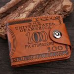 Cartera con ranura para múltiples tarjetas y hebilla magnética con patrón de dólar retro