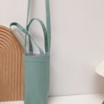 Taza de agua portátil Bolsa de café Aislamiento térmico al aire libre Cubierta de taza de lona de color sólido, Crossbody (Bean Green)