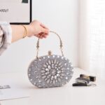 Bolso clutch de fiesta de noche con diamantes y girasoles ovalados