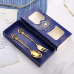 2 unids/pack Retro calado tallado postre cuchara tenedor conjunto grabado cubiertos caja de regalo, Blue Box (Gold)