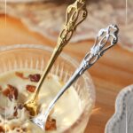 2 unids/pack Retro calado tallado postre cuchara tenedor conjunto grabado cubiertos caja de regalo, Pink Box (Silver) - Imagen 6