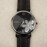 YAZOLE Reloj de cuarzo con patrón de trébol de cuatro hojas estilo OL para mujer