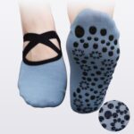 Un par de calcetines de yoga sin espalda con bordes en versión con correa cruzada para mujer Calcetines antideslizantes para barco, One Size - Imagen 4