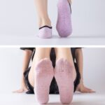 Calcetines de yoga y ballet sin espalda de algodón con correas, One Size - Imagen 4